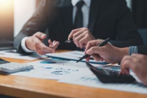 管理職が知らないと危ない！「名ばかり管理職」と労基法違反の境界線